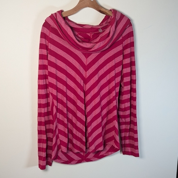 Vibrant Cranberry and Rose Stripes by Amber Sun 🌞 - Picture 1 of 3